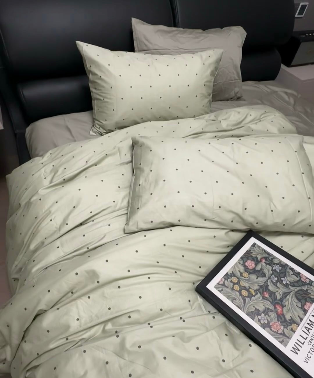 Cotton Bedding Set - Dewdrops - Duvet Cover + Fitted Sheet Set
