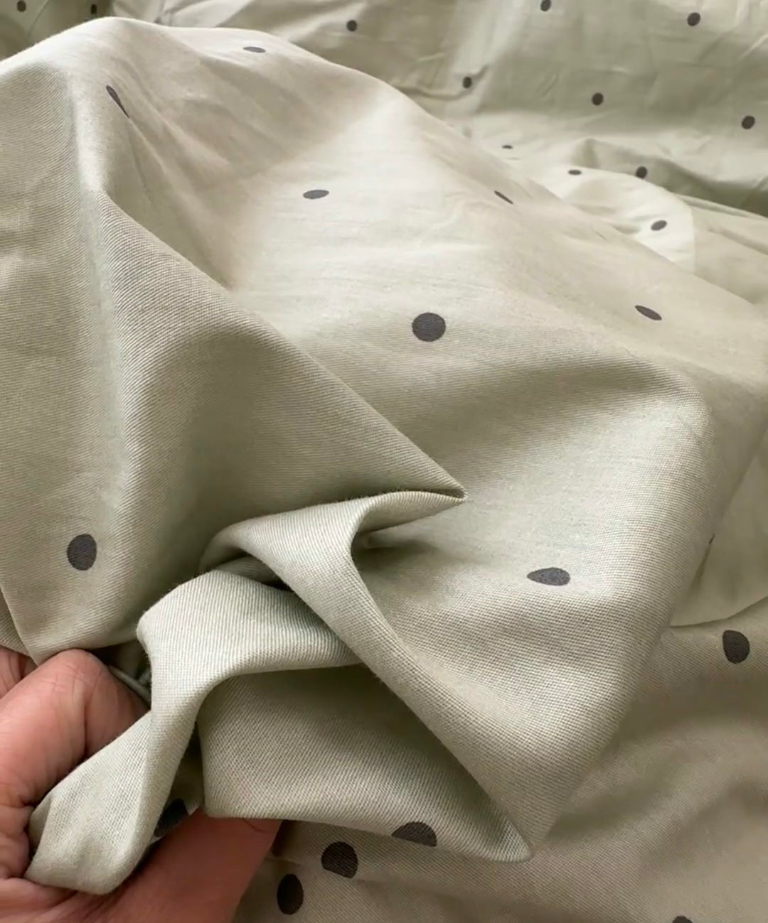 Cotton Bedding Set - Dewdrops - Duvet Cover + Fitted Sheet Set